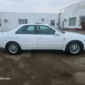 Toyota Camry 2000