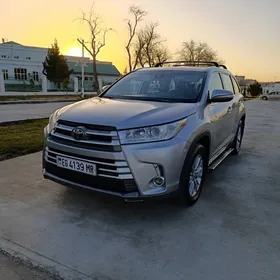 Toyota Highlander 2019