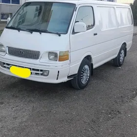 Toyota Hiace 2004