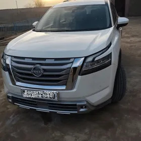 Nissan Pathfinder 2022