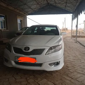 Toyota Camry 2011