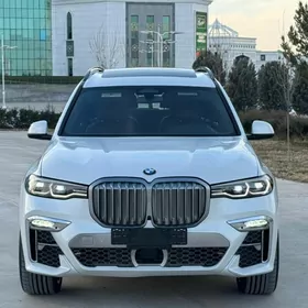 BMW X7 2021