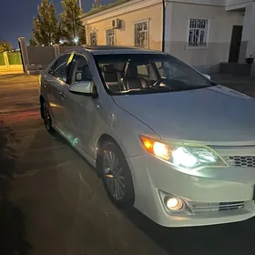 Toyota Camry 2013