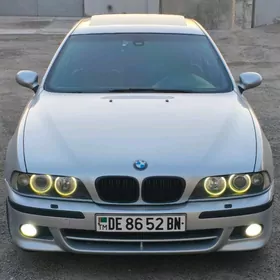 BMW E39 2001
