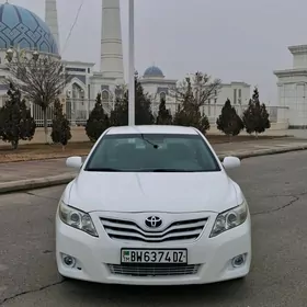 Toyota Camry 2011