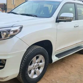 Toyota Land Cruiser Prado 2013