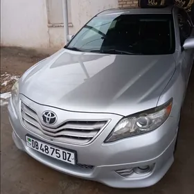 Toyota Camry 2011