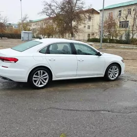 Volkswagen Passat 2021