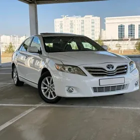 Toyota Camry 2011