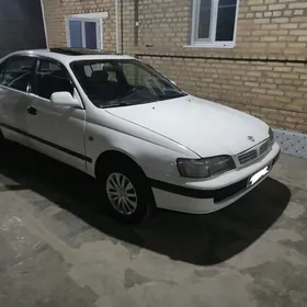 Toyota Carina 1997
