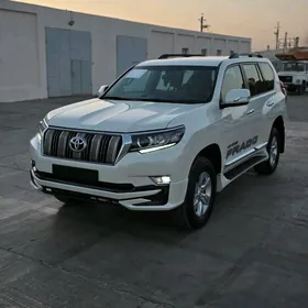 Toyota Land Cruiser Prado 2023