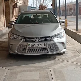 Toyota Camry 2017
