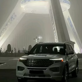 Ford Explorer 2021