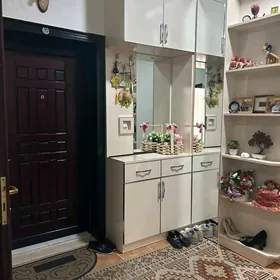 Элитная 3 комнат кварт,1 этаж