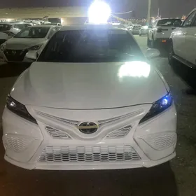 Toyota Camry 2022