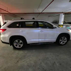 Toyota Highlander 2018