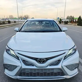 Toyota Camry 2023