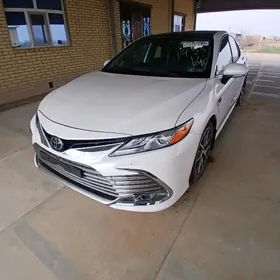 Toyota Camry 2022