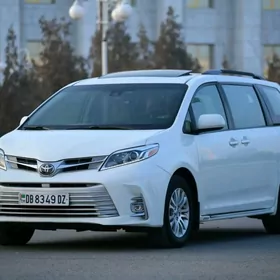 Toyota Sienna 2018