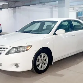 Toyota Camry 2011