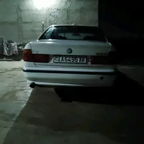BMW 525 1992