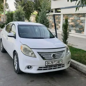 Nissan Versa 2014