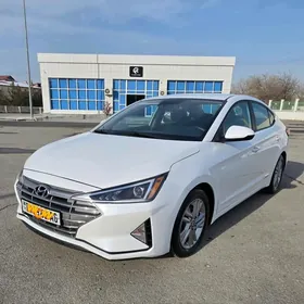 Hyundai Elantra 2020