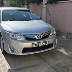 Toyota Camry 2013