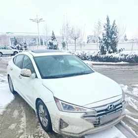 Hyundai Elantra 2020
