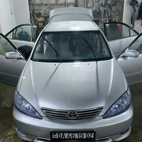 Toyota Camry 2005