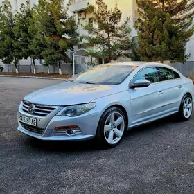 Volkswagen CC 2011