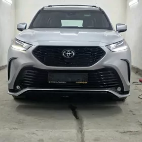 Toyota Highlander 2021