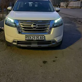 Nissan Pathfinder 2021