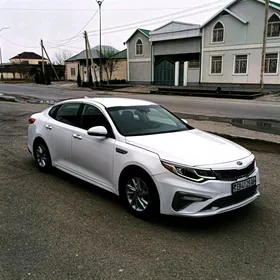 Kia Optima 2019