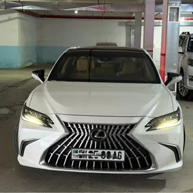 Lexus ES 350 2023