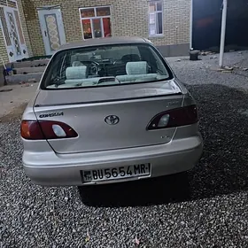 Toyota Corolla 2000