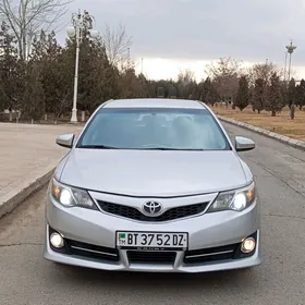 Toyota Camry 2013