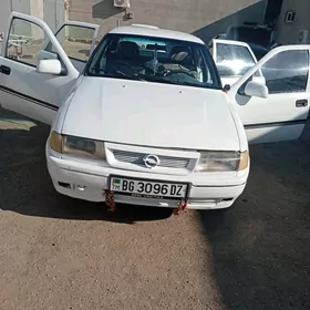 Opel Vectra 1989