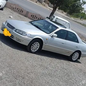 Toyota Camry 2000