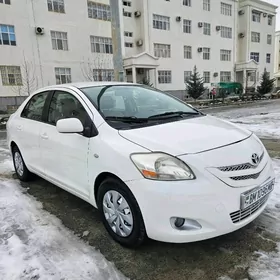 Toyota Yaris 2008