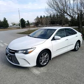 Toyota Camry 2015