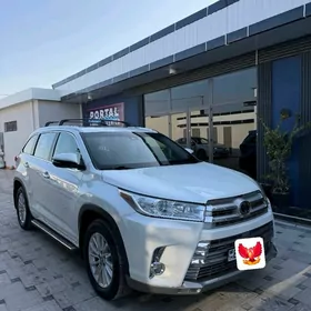 Toyota Highlander 2019
