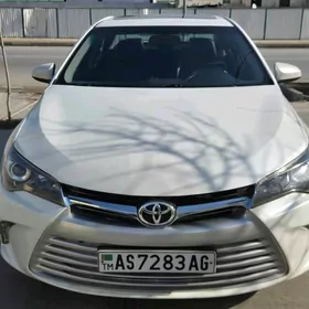 Toyota Camry 2015