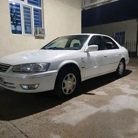 Toyota Camry 2000