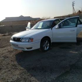Toyota Avalon 1999
