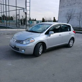 Nissan Versa 2010