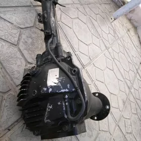 Передний мост