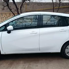 Nissan Versa Note 2019