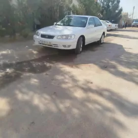 Toyota Camry 2000