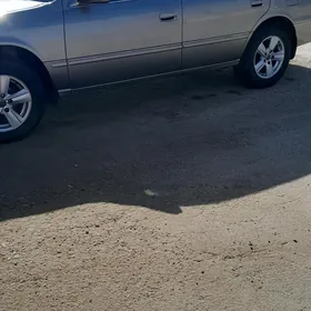 Toyota Camry 1999